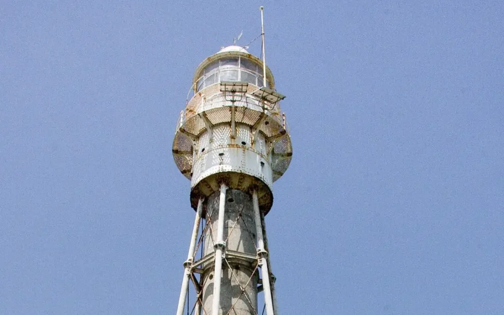 Ras Kigomasha Lighthouse (2)